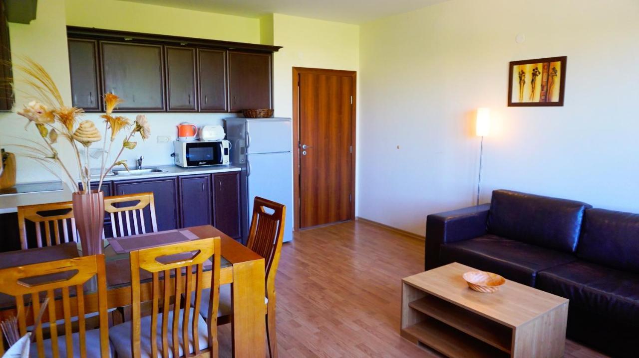 Апартамент Сънрайз Обзор - Apartment Sunrise Obzor Buitenkant foto